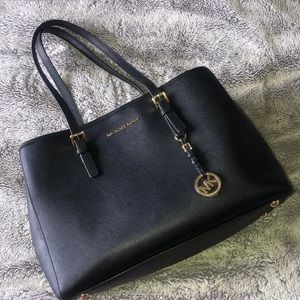 SOLD-Micheal Kors Large Black Purse